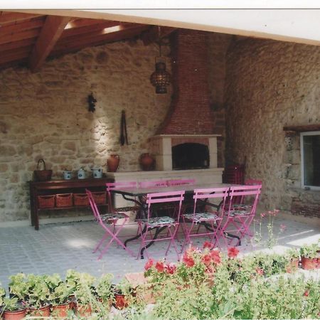 Clos Des Hirondelles Jau-Dignac-et-Loirac 外观 照片